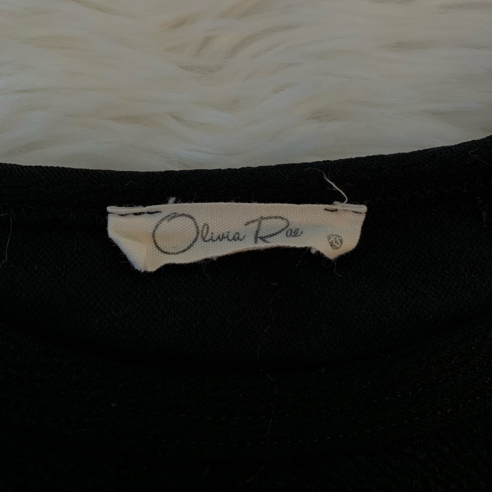 Olivia Rae Black Cropped Halter Tank-Top - Picture 3 of 3